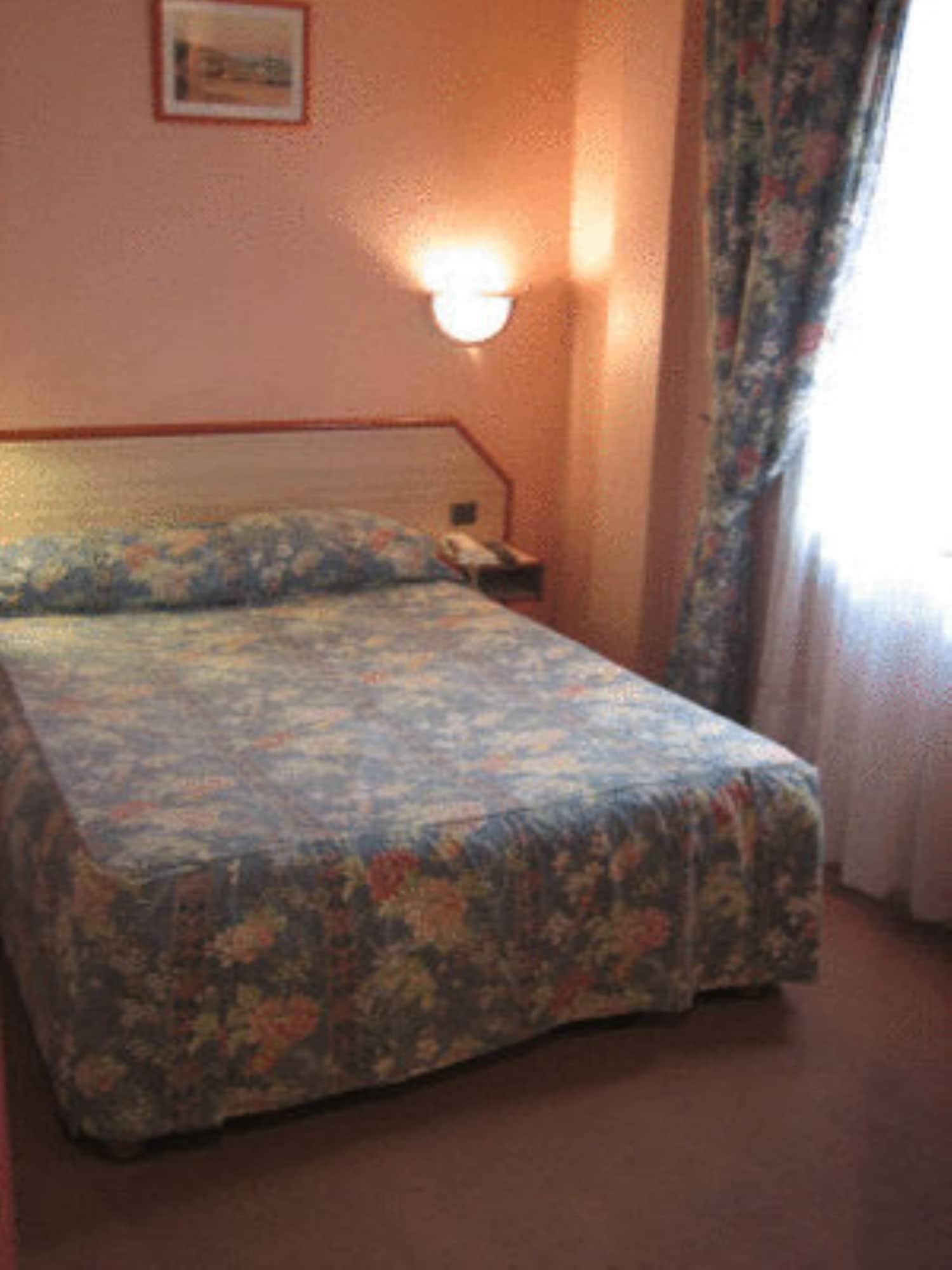 Hotel Aladin Paris Dış mekan fotoğraf
